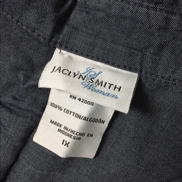 NWOT Chambray blouse - Picture 7 of 7